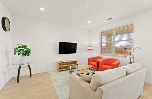 Georgetown House | Tranquil Oak Garden On Baum Dr #42168