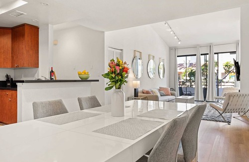 Sawtelle Condo | Relaxing Ocean Breeze Retreat with Pet-Friendly Amenities