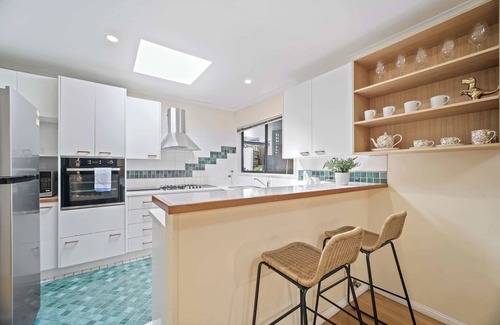 Roseville House | Tranquil Retreat in Roseville With Garden Oasis