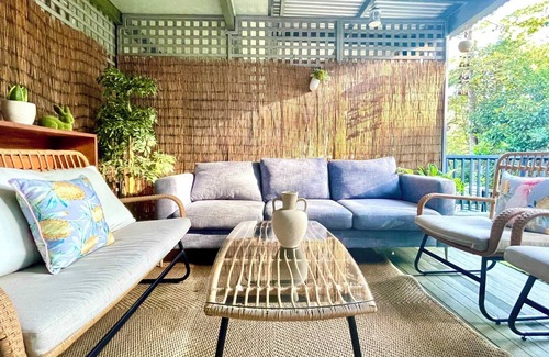 Roseville House | Tranquil Retreat in Roseville With Garden Oasis