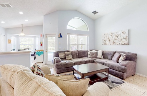 Westbury House | Tranquil Retreat Oasis | House in Davenport