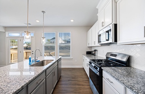 Clayton House | Peaceful Escape at Echo Canyon Dr with Family-Friendly Amenities