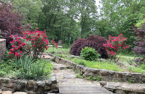 Mount Pleasant House | Idyllic Retreat on 16 Acres with Restaurant & Family-Friendly