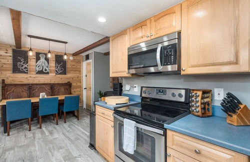 Walsingham House | Serene Retreat with Heated Pool, 4 Miles to Pristine Beaches