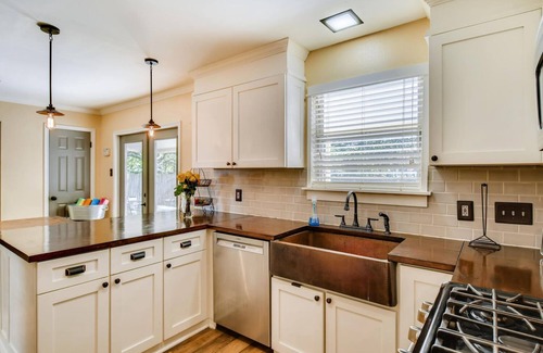 Round Rock House | Serene Round Rock Escape with Heated Pool & Spa Amenities