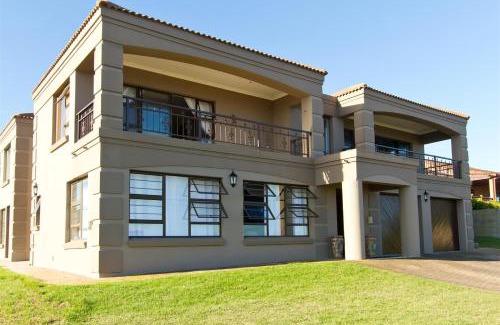 Wilderness Beach Bed & Breakfast | Guest Rated: Tranquil Shores with Ocean Views & Family Amenities