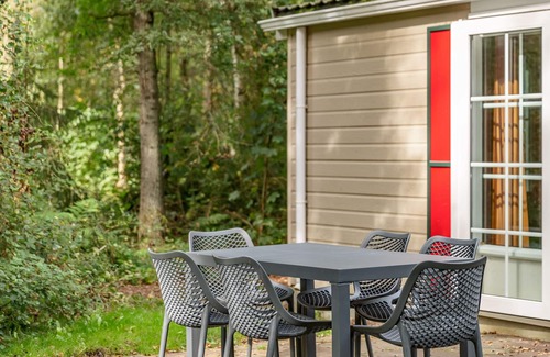 Borger Ski Chalet | Inviting Chalet near Nature Reserve with Pet-Friendly Amenities