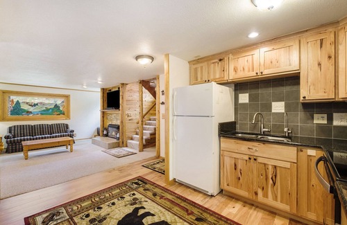 Larimer County House | Peaceful Stream Cabin in Estes Park with Family-Friendly Amenities