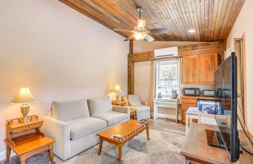 Williston House | Serene Suite with Porch Near Cedar Lakes - Guest Rated 9/10