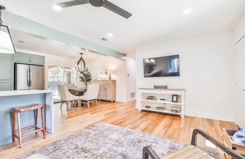 Tech Terrace House | Relaxing Retreat: Tranquil Terrace Near Tech Campus