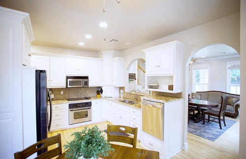 Kingston House | Idyllic Texoma Lake House with Private Access and Amenities