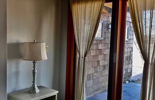 Middle Hope Apartment | Tranquil Tree-House on the beautiful Hudson River
