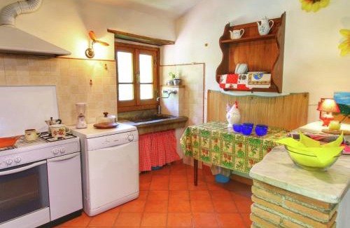 Ortignano Raggiolo House | Modern Farmhouse in Ortignano with Pool & Pet-Friendly Amenities
