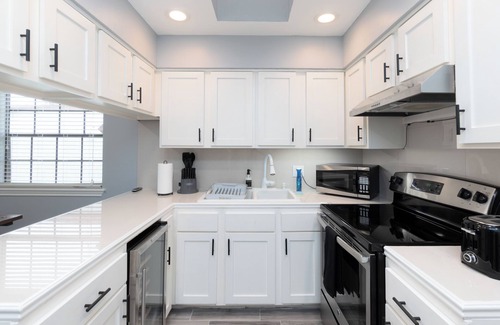 Brownsville Condo | Peaceful Vista Verde Hideaway - Guest Rated 10/10