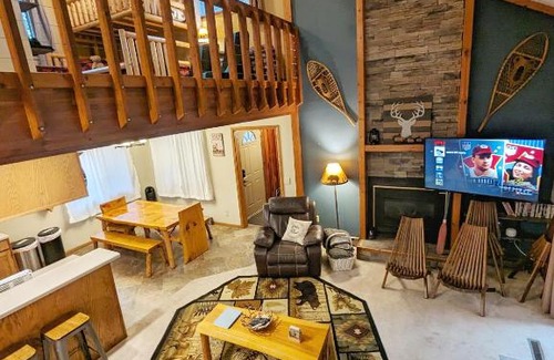 Wausau House | Serene Waterside Retreat with Hot Tub & Pet-Friendly Options