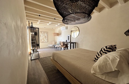 Downtown Queretaro Hotel | Peaceful Suite on the Prime Street of Central Qro