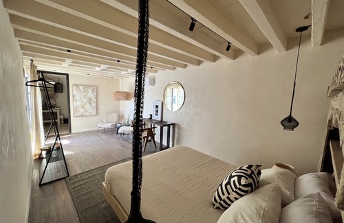 Downtown Queretaro Hotel | Peaceful Suite on the Prime Street of Central Qro