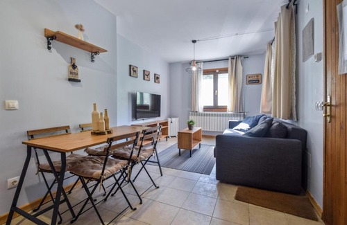 Soldeu Apartment | Peaceful Retreat in Nature - Pet & Child Friendly Stay