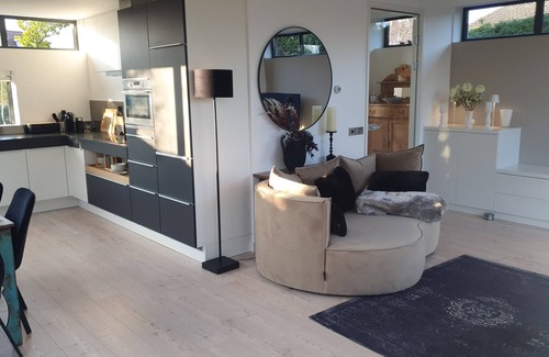 Egmond aan den Hoef House | Serene Escape with Pool, Spa & Nature Nearby