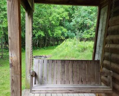 Port Douglass House | Serene Retreat with Scenic Views, Pet and Child Friendly
