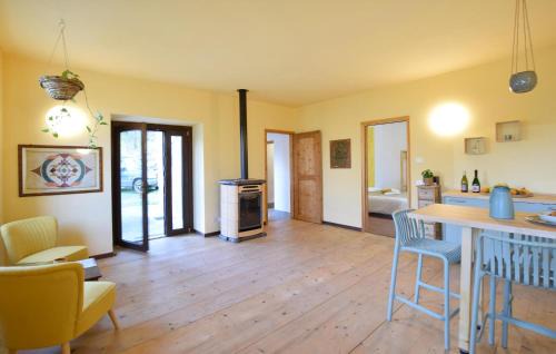 Solto Collina House | Relaxation Awaits at Our Family-Friendly Pool Retreat