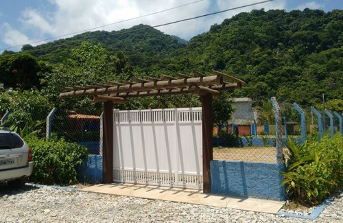 Maresias Ski Chalet | Peaceful Retreat with Ocean Views and Family-Friendly Amenities