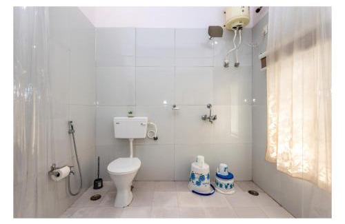 Surwaya House | Peaceful Tranquility Homestay: Family & Pet-Friendly Oasis