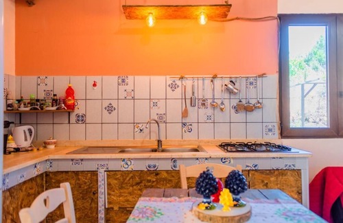 Palazzolo Acreide Historic Centre Villa | Serenity Amidst Nature with Family-Friendly Amenities