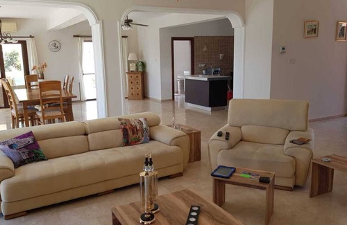 Dogankoy Villa | Relaxing Four Bedroom Villa with Ocean View in Girne