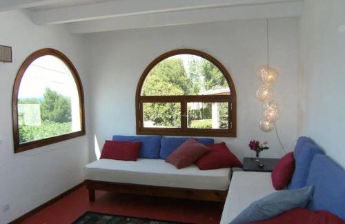 Betlem de Marina House | Relax in Tranquility on the Beautiful Non-Touristic Coast