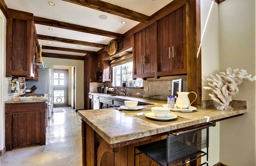 La Jolla House | Idyllic B5302 Tranquility La Jolla with Spa & Hot Tub