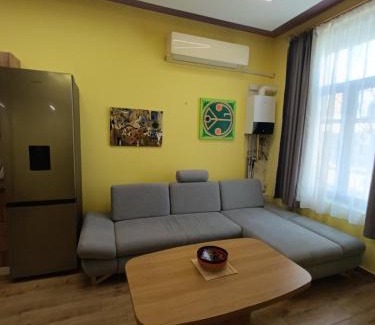 rayon Triaditsa Apartment | Tranquility Lodge with free parking!