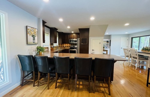 Norwood House | Lake Tillery Retreat: Family-Friendly with Paddle Boards!