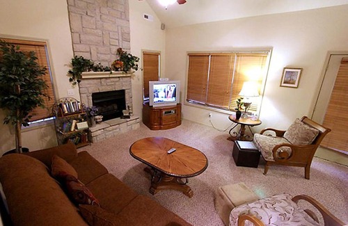 Branson West Villa | Relax at Tranquility Place Villa with Pool and Breakfast