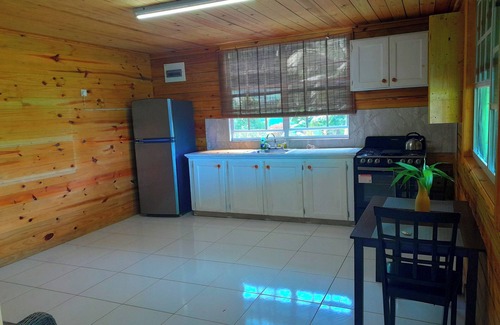 Loubiere Cabin | Cozy Tranquility Suite - Family-Friendly Cottage 7