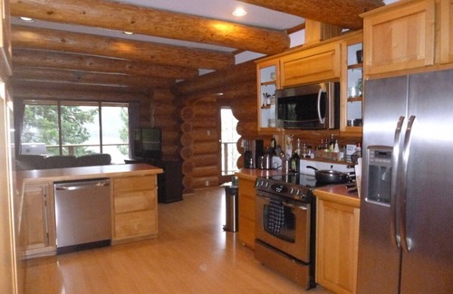 Port Alberni House | Experience Serenity at Sproat Lakefront Timber Log Home