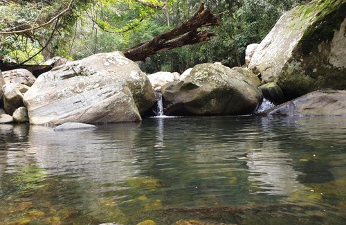 Koslanda Cabin | Budget-Friendly Tranquilla: Pet Friendly with Breakfast & More