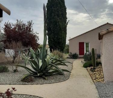 Cuxac-dʼAude House | Relaxing Tranquillité Gite with Oceanfront Pool Access