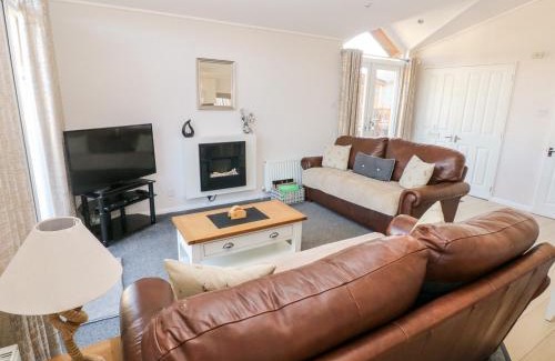 Narberth House | Tranquillity: 5-Star Pet Friendly Retreat for Families