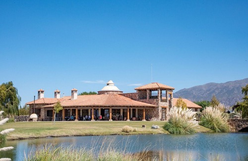 Cafayate House | Tranquilo! - Guest Rated 10/10 with Lake View & Spa