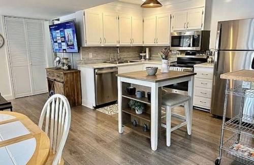 Syracuse House | Peaceful Lakeside Retreat with Pool and Pet-Friendly Options