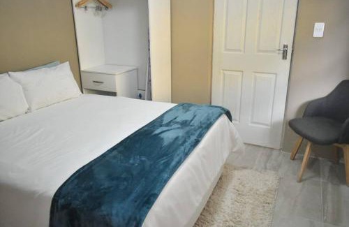 Pinetown Apartment | Peaceful Retreat in Sarnia: Child-Friendly Comfort Awaits