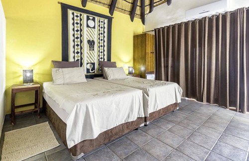 Voigtland House | Budget-Friendly Trans Kalahari Inn with Pool & Restaurant