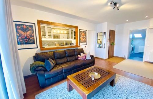 Ghimbav Apartment | Transylvania Petals