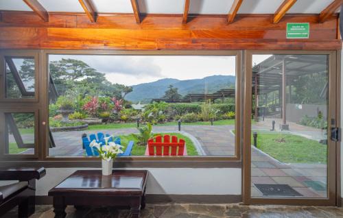 Monteverde Hotel | Explore Trapp Family Lodge Monteverde: Family-Friendly Retreat