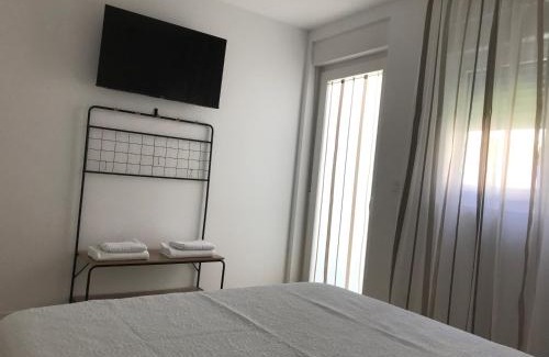 Vimianzo Apartment | Trasariz Suites 1: Guest Rated 9.8 & Family-Friendly Comfort