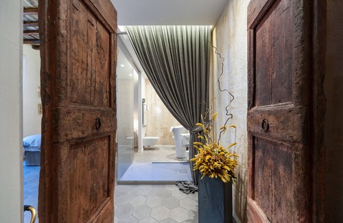 Trastevere Apartment | Elegant Trastevere Design Apartment with Breakfast & Kitchen