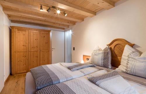 Scheffau am Wilden Kaiser House | Discover Trattenbachhof: Family-Friendly & Pet Welcoming