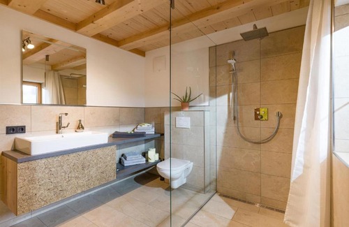 Scheffau am Wilden Kaiser House | Discover Trattenbachhof: Family-Friendly & Pet Welcoming