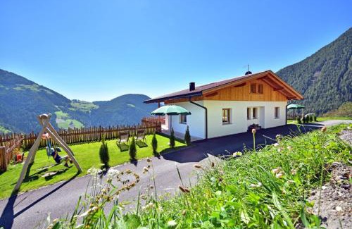 Vallarga Apartment | Discover Tratterhof Apt Astjoch: Family & Accessible Retreat